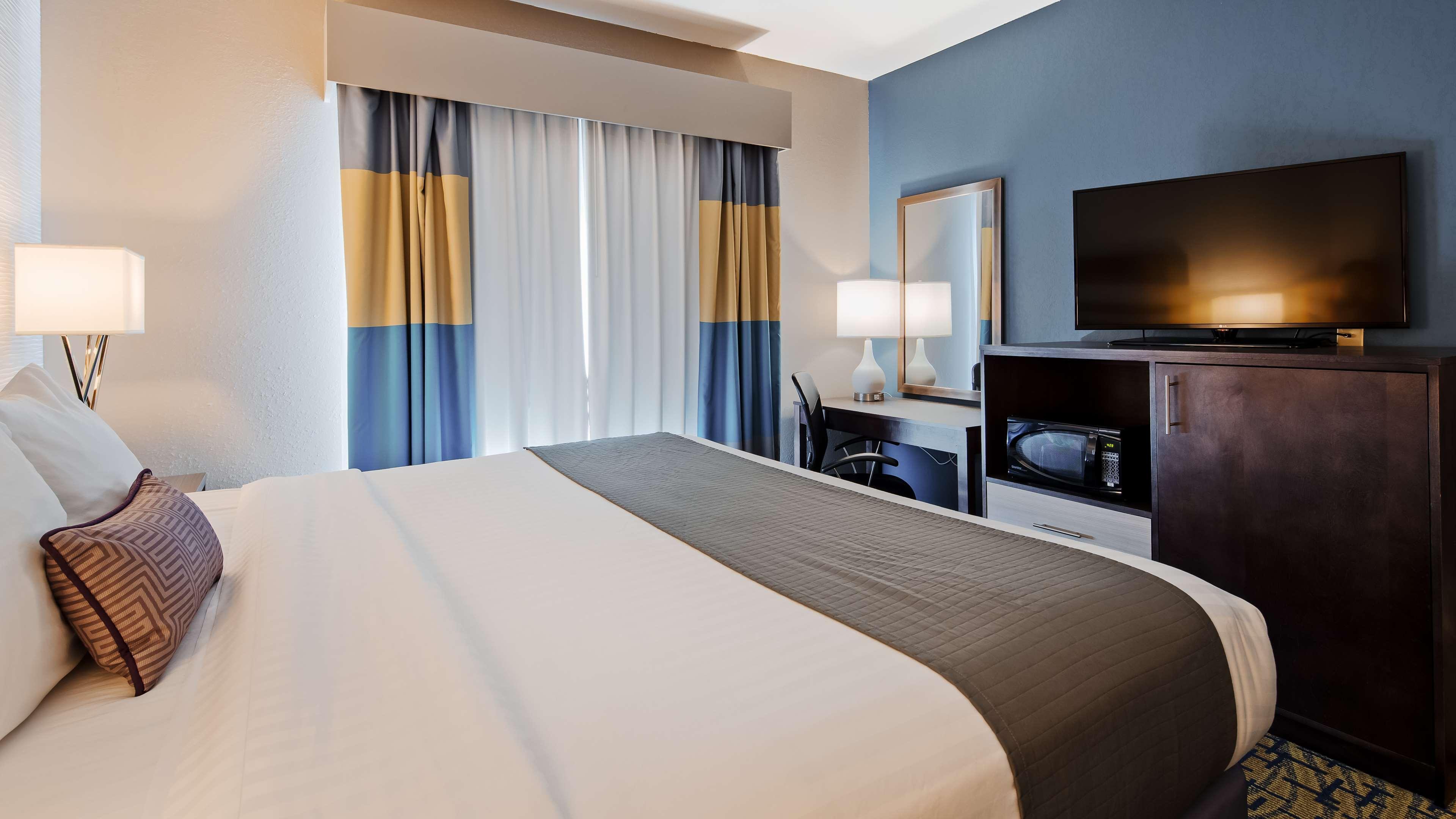 Best Western Plus Midwest Inn Омаха Экстерьер фото
