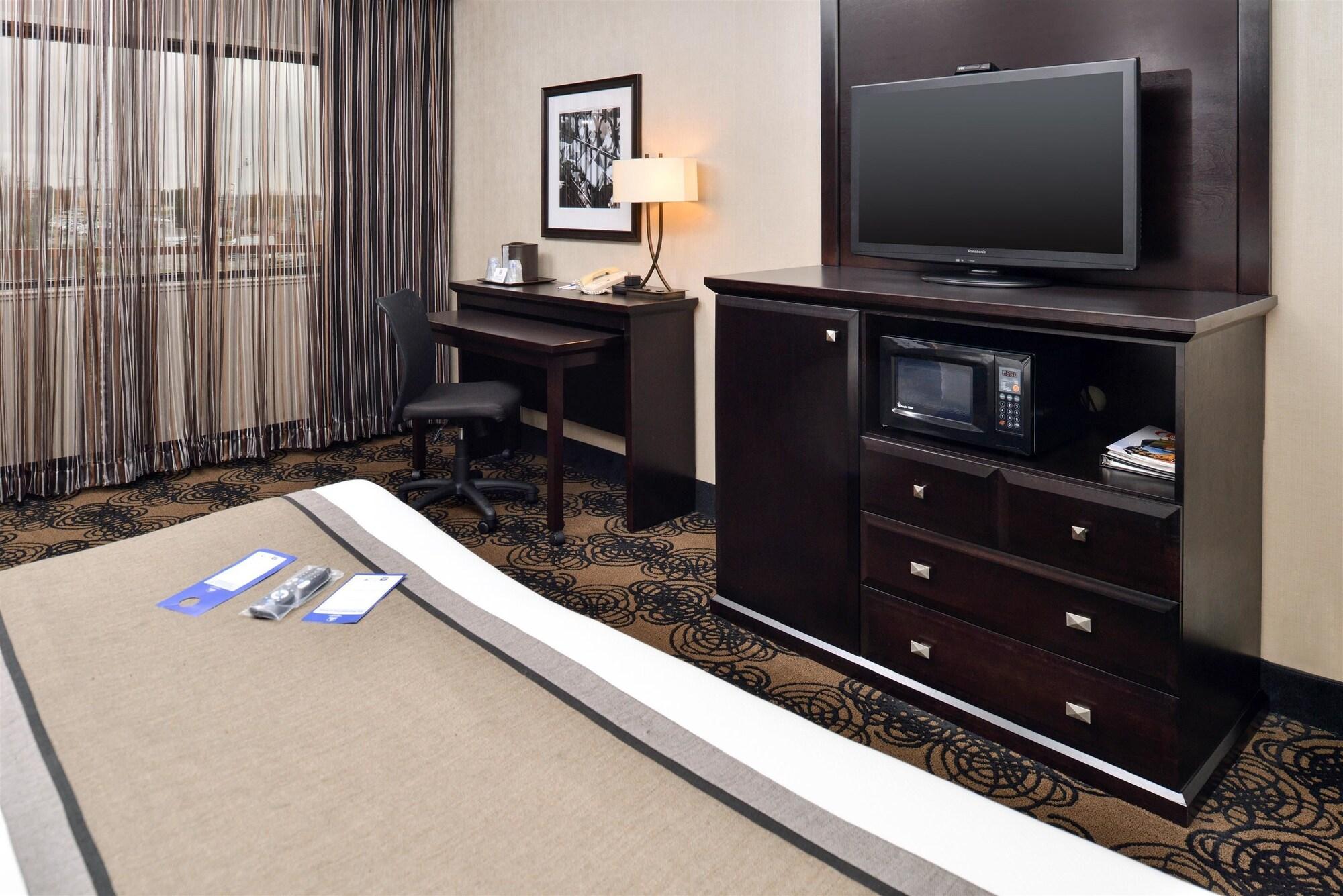 Best Western Plus Midwest Inn Омаха Экстерьер фото