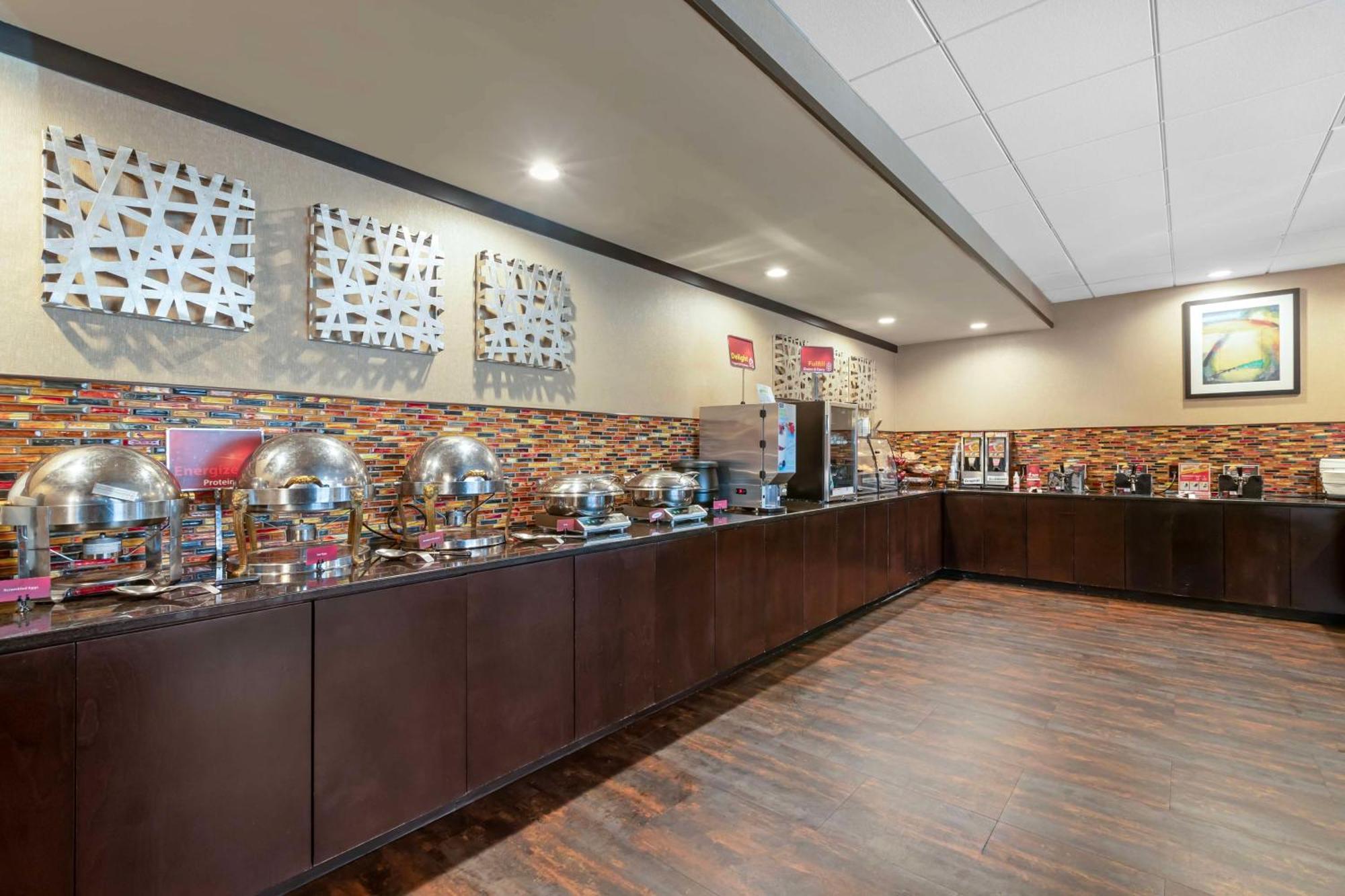 Best Western Plus Midwest Inn Омаха Экстерьер фото